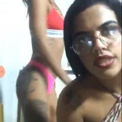 Fez a Live bebendo com amiga safada bem putinha elas tae vazado na net
