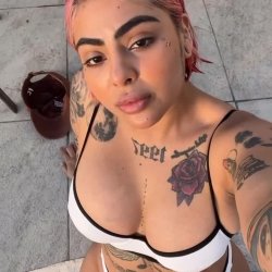 Yoss bon3s rapera tetona
