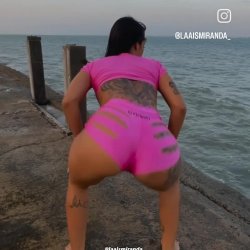 Lais gostosa dançando funk