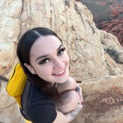 White hoe enjoying her first hiking trip getting dug out by a BBC stranger.♠️