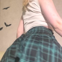 🔞 Young teen perky small tits big round ass tight shaved pussy nude horny slut 🫦💦🍑😈 OF now!