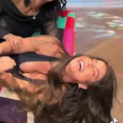 Pendeja de Venga la Alegria tv host🔥