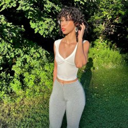 Yall fw tall girls