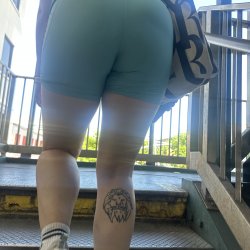 dumb gym pawg