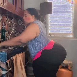 100% dominican donkey booty wobbler gordita