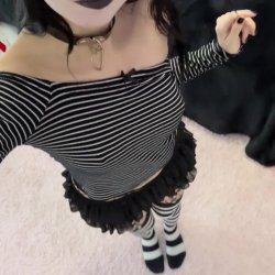 Come to the dark side and I let you enjoy my goth body