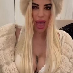 Blonde slutface