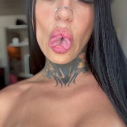 Aim your cum at my mouth