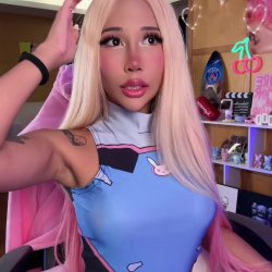 🔞 Pink hair cosplay slut tight bodysuit wet pussy horny fuck 🫦💦