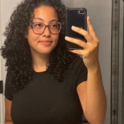 Morena peituda muito gostosa