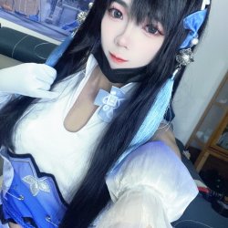 Chinese Cosplaying Femboy Eruptions