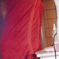 Milf shower spy