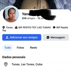 Coroa cubana o marido trabalhando e ela em casa com celular na mão, vcs já sabem tropa😈😈😈🍆