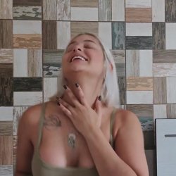 Isa roza gostosa dançando funk