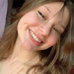 Branquinha linda vazada pelo amigo