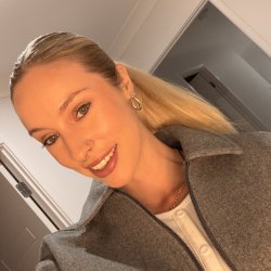 Pretty face, dangerous taste