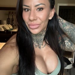 My pussy needs a little bedroom workout Daddy