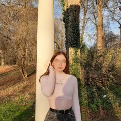 Everyday 1 Pic of my gf - DAY 1