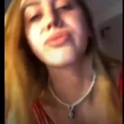 Turkish hoe showing her body