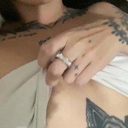 Just playing around, thought I’d show you my pussy mound. Send me a DM