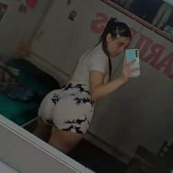 👹☠️ CHICA ZORRITA DE ARGENTINA HERMOSA CHIQUITA MUEVE RICO EL CULO