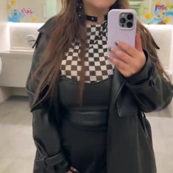 Sexy Betty Bong Leaks 18+