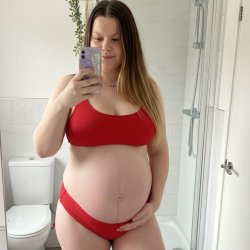 How long would you last fucking my pregnant pussy Daddy
