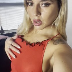 When I work I like to do it without underwear