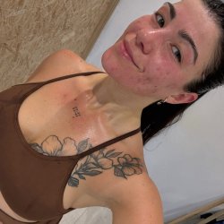 Showing off my fit,natural and tight body Darling