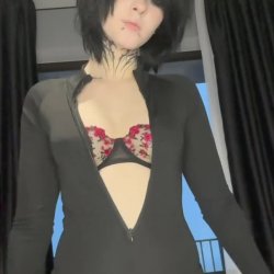 🔞 Young tattooed goth perky tits sexy hot tight bodysuit horny slut 🫦💦🍑😈 OF now