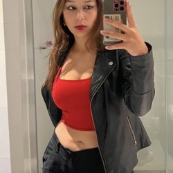 Pendeja chilena tetona