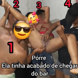 Aniversário do corno #esposa pórre #amigos pórre, drogados #suruba #anal #dp #fisting #mamada #gang