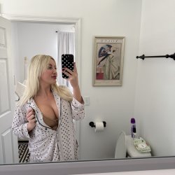 I play hard, tease harder, and leave you begging for more