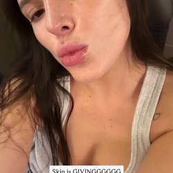 BELLA THORNE | CELEBs