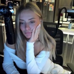 Blonde Influencer rating dicks and telling sex stories