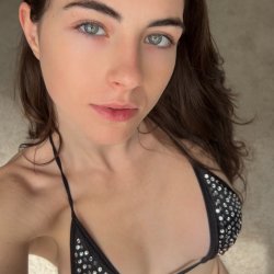 Can I be your pretty little fuckdoll today Daddy