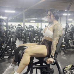 Skull crusher thighs💀🦵