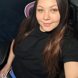 I feel so naughty, do you want to play together?