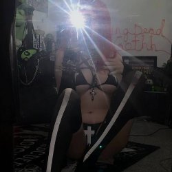 Dark and untamed, just how I like it