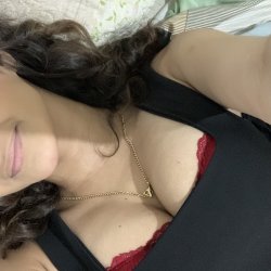 Esposa de corno exibida pra galera ver e ser feliz