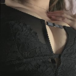 🔞Seductive lace bra teasing my perky tits 💋 Full sexy reveal on OF