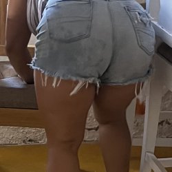 Mi sirvienta, me la follo?