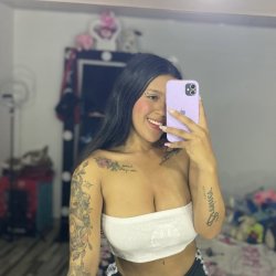 Exposes columbian has some nice titties