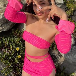 Hot puta chicana latina escort