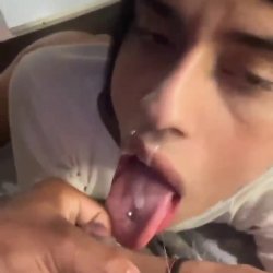 Gozada na boca da CDzinha