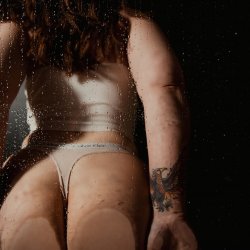 Hotwife loves showing off