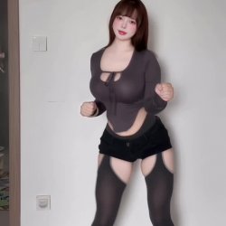 if your inbox is open for free pics, drop a yeah and check jjust be patient)