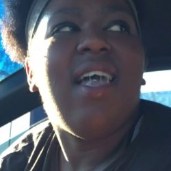 Cute Chubby Young Vegas Ebony Hooker sucks off white dude in his car