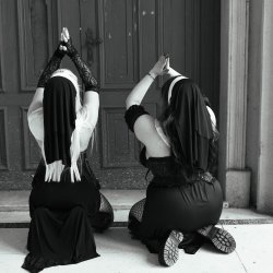 Kneeling isn’t always about praying