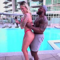 White Slut Gets her Some BBC